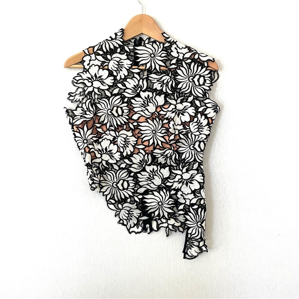 Self-Portrait Lily Guipure Floral Lace Top - Picture 3 of 13
